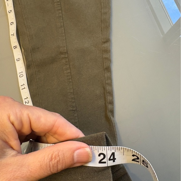 Banana Republic Curvy Slim Mid-Rise Slim Ankle Pants Olive Green women's size XS - Picture 10 of 11